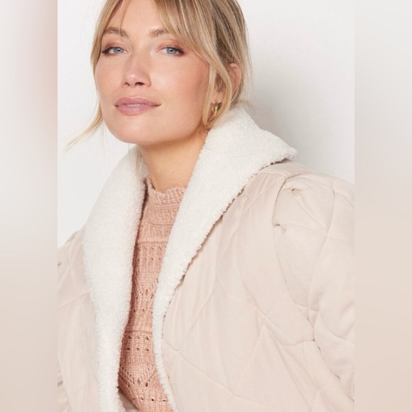 NEW Blank NYC Warm Hearts Quilted Sherpa Jacket ~ Medium - Picture 7 of 7